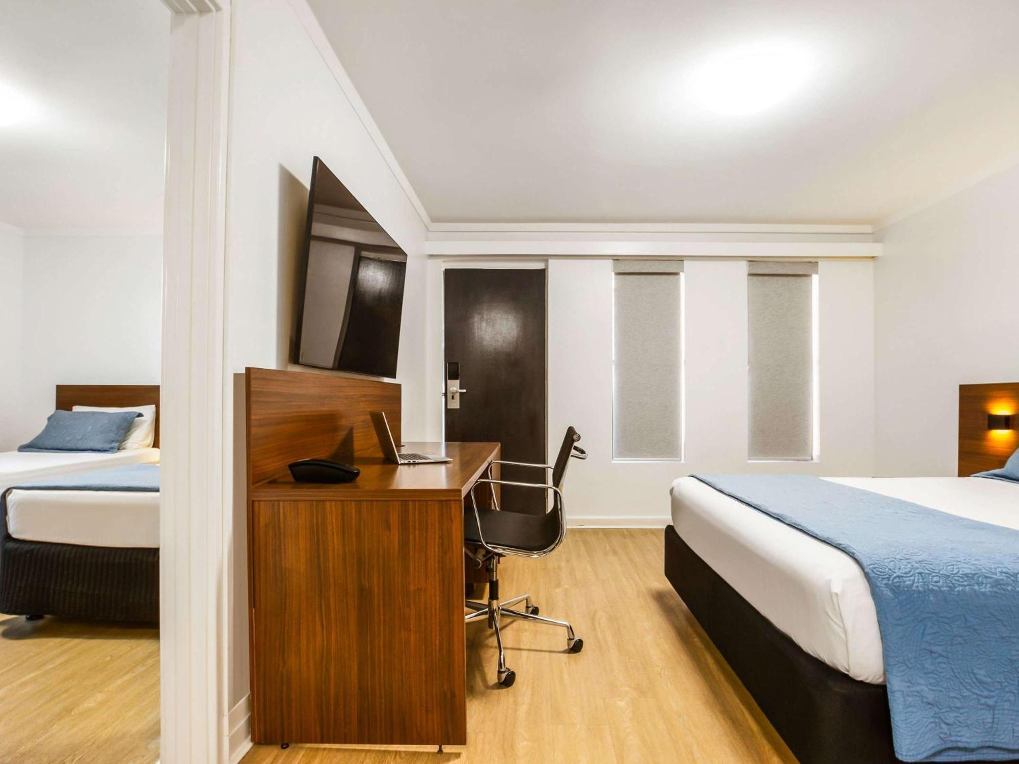 Отель Ibis Styles Каррата Экстерьер фото